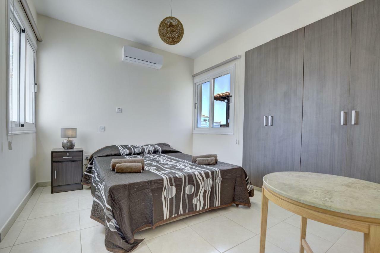 Nissi Palms Villa Ayia Napa Exteriör bild