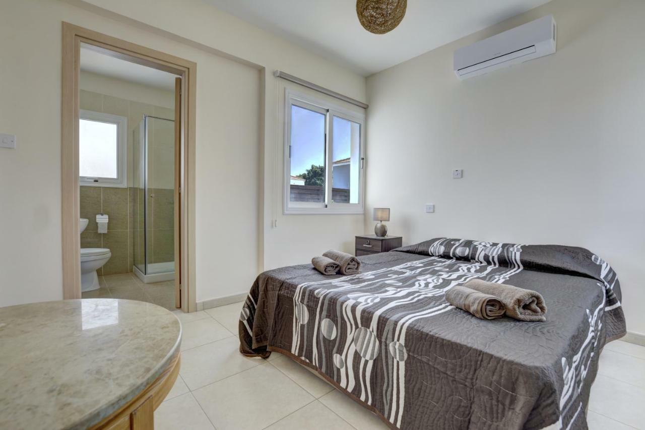 Nissi Palms Villa Ayia Napa Exteriör bild